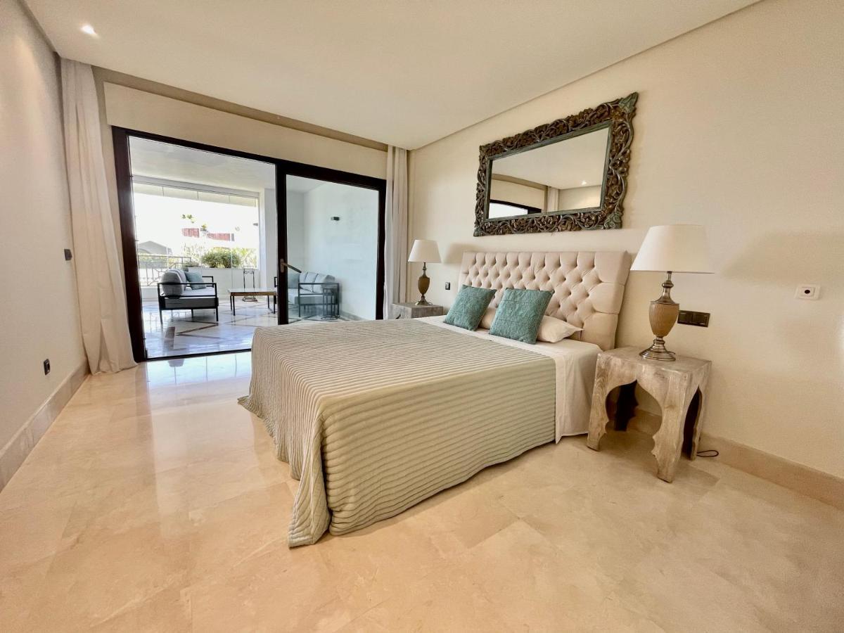 Doncella Beach , Apartamento Con Vistas Al Mar Estepona Eksteriør bilde
