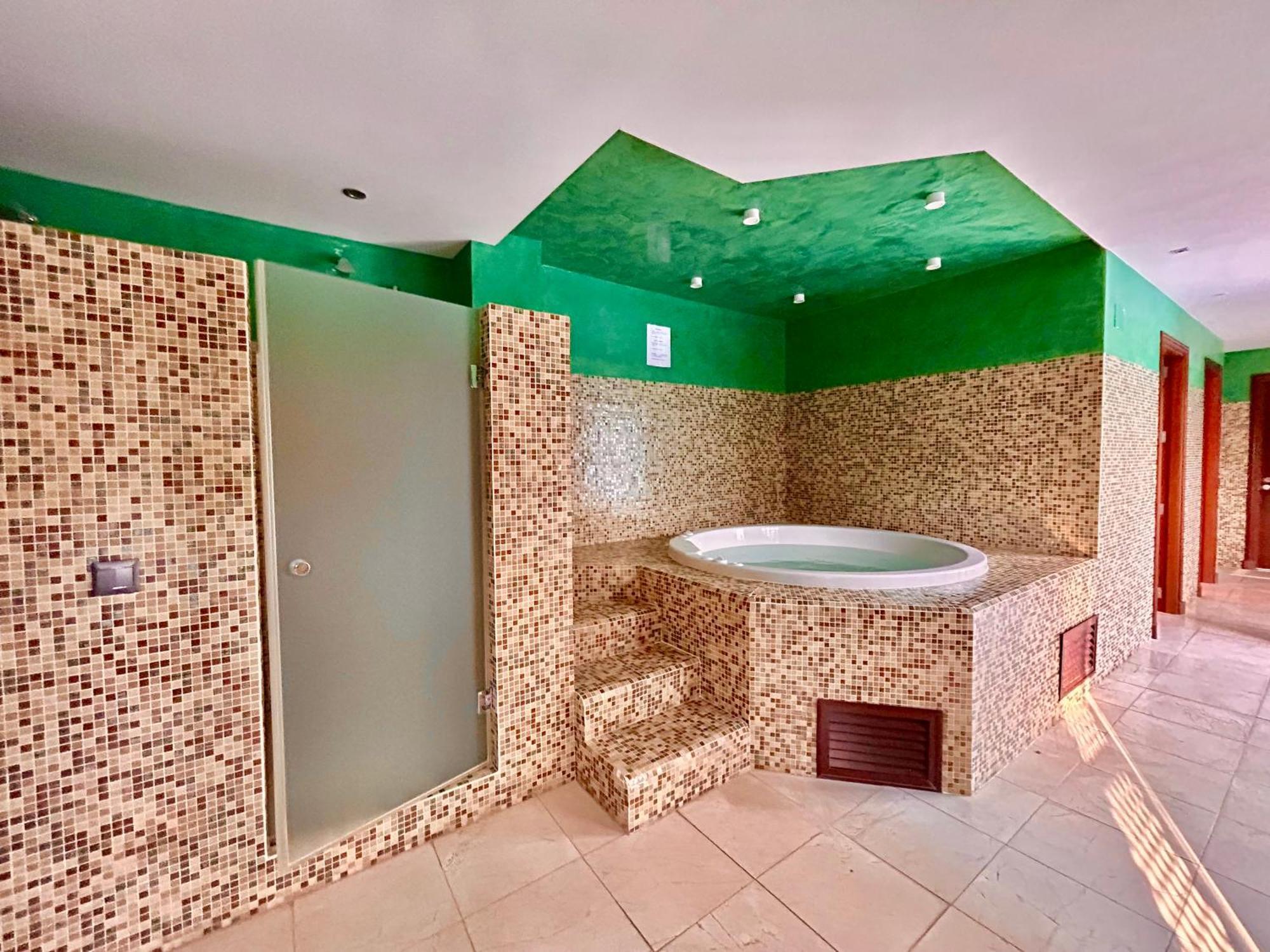 Doncella Beach , Apartamento Con Vistas Al Mar Estepona Eksteriør bilde